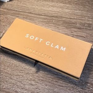 Soft Glam Anastasia Eyeshadow Palette